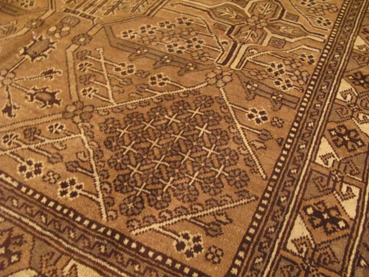 6' 8" x 9' 7" Persian Ferdows Rug image 5
