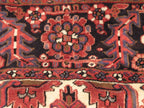 7' 9" x 11' 0" Persian Heriz Rug image 2