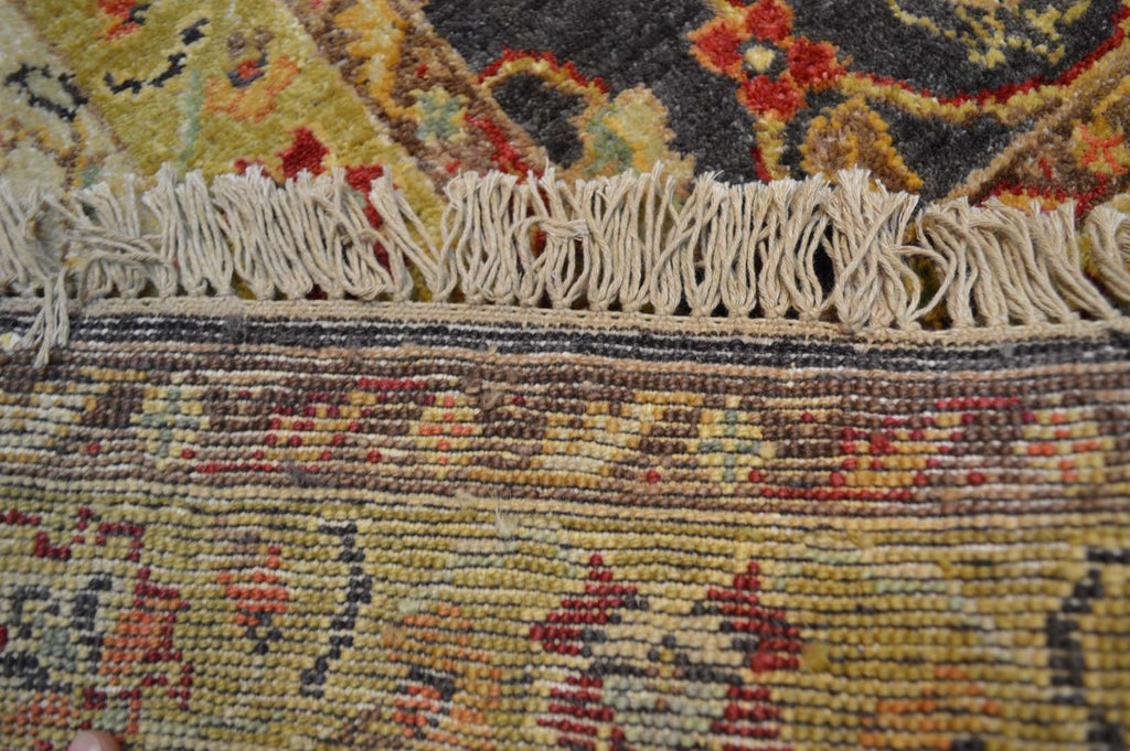 8' 0" x 9' 9" India Sultanabad Rug image 12
