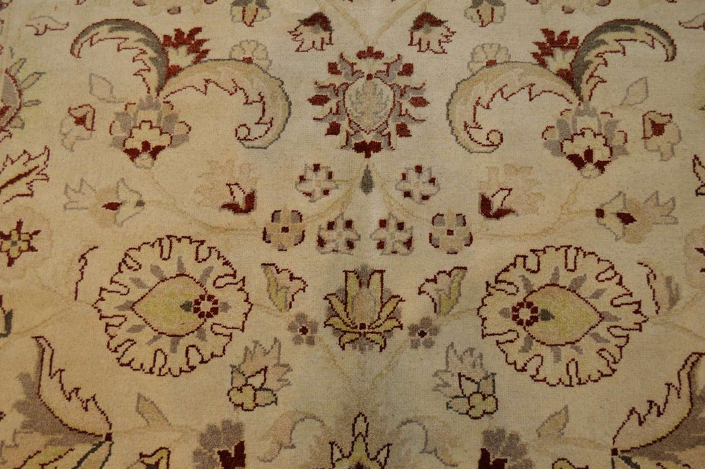 6' 0" x 9' 2" Pakistan Peshawar Rug image 9