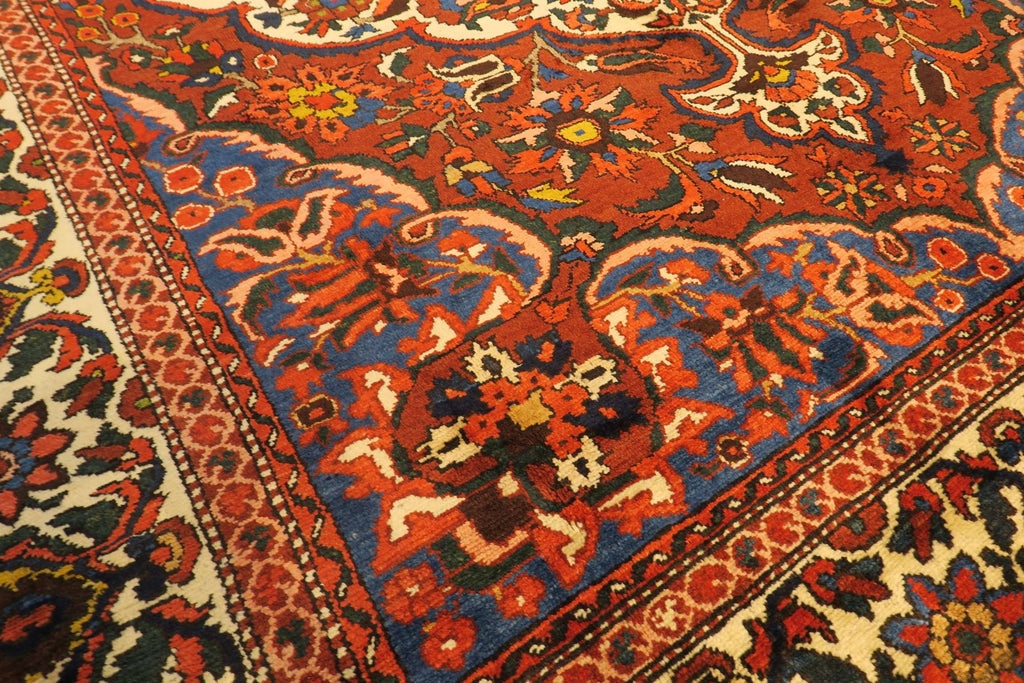 8' 0" x 11' 3" Persian Bakhtiar Rug image 3