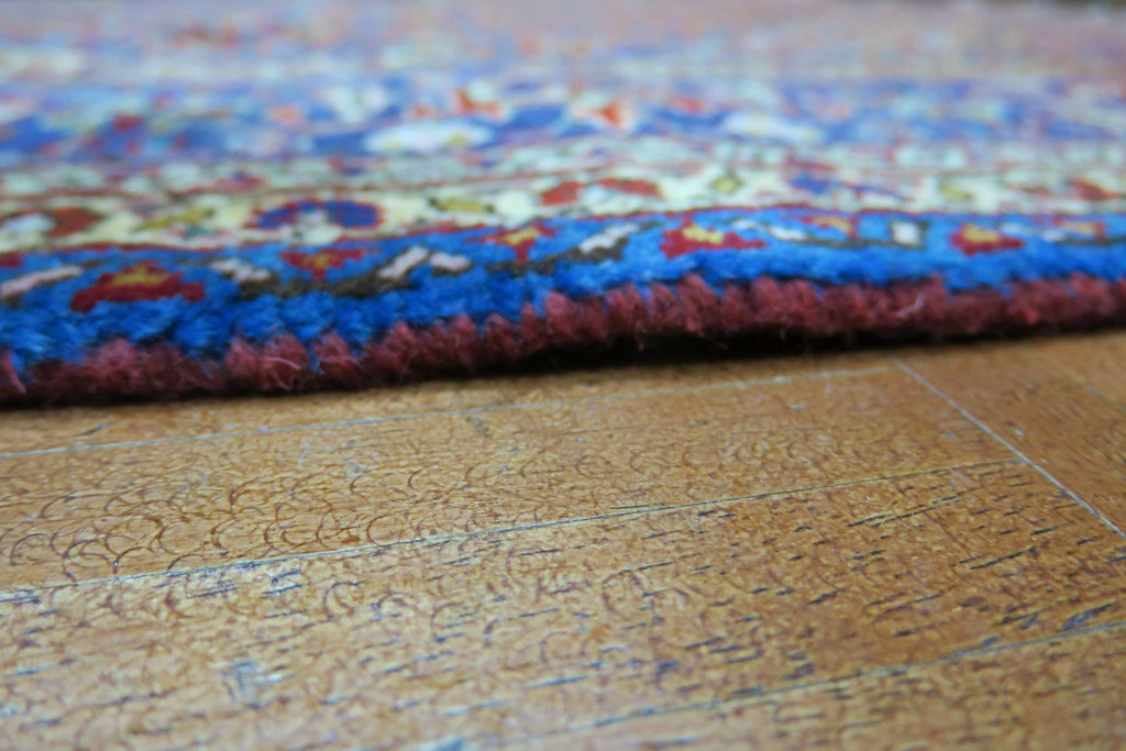 6' 4" x 9' 8" Persian Ardabil Rug image 8