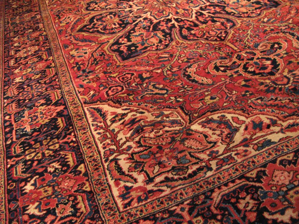 8' 2" x 11' 8" Persian Heriz Rug image 9
