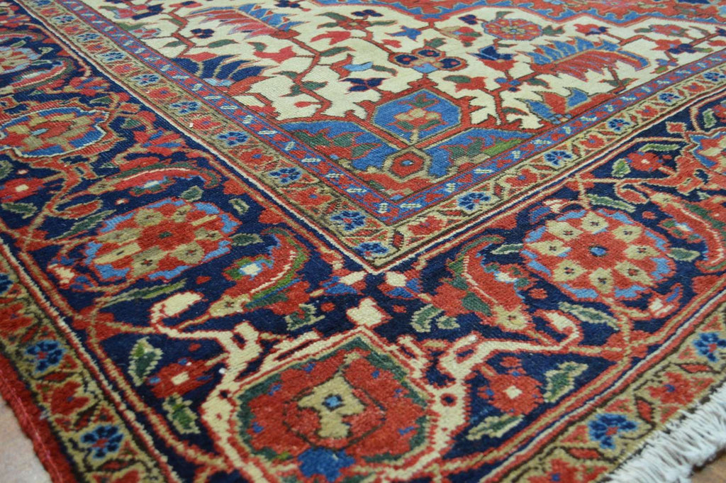 9' 1" x 11' 9" Persian Heriz Rug image 4