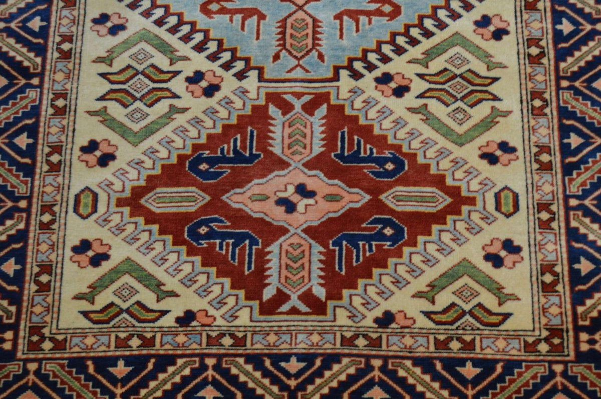 4' 1" x 5' 3" Pakistan Shirvan Rug image 3