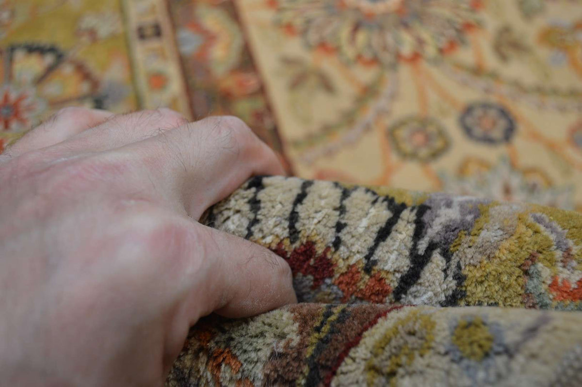 9' 0" x 11' 8" India Agra Rug image 11