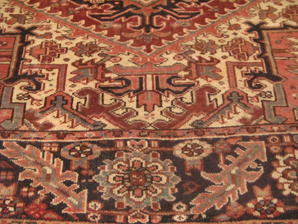 8' 0" x 11' 3" Persian Heriz Rug image 4