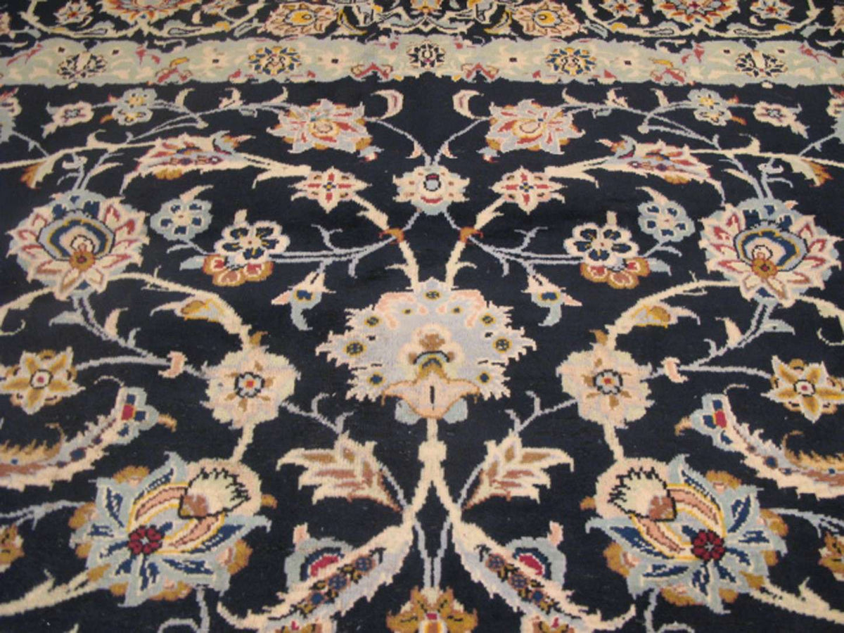 10' 0" x 12' 1" Persian Kashan Rug image 5