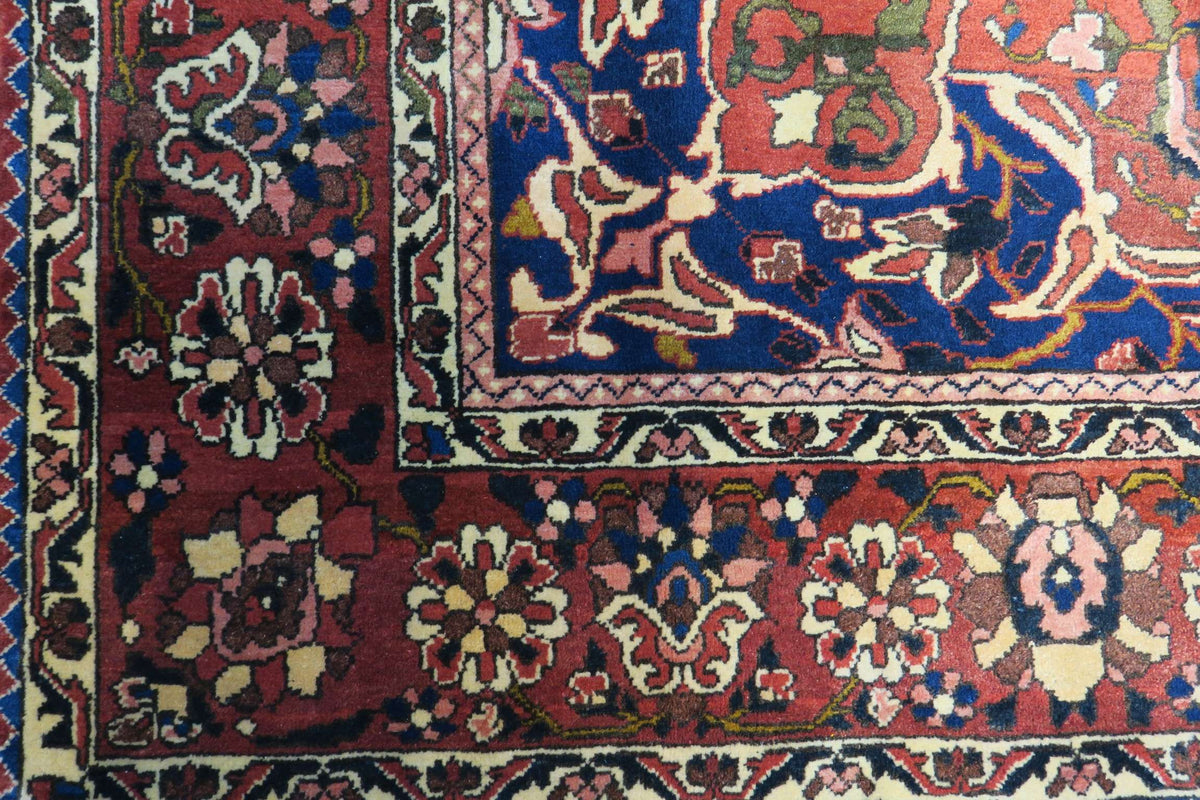 6' 9" x 10' 1" Persian Bakhtiar Rug image 11