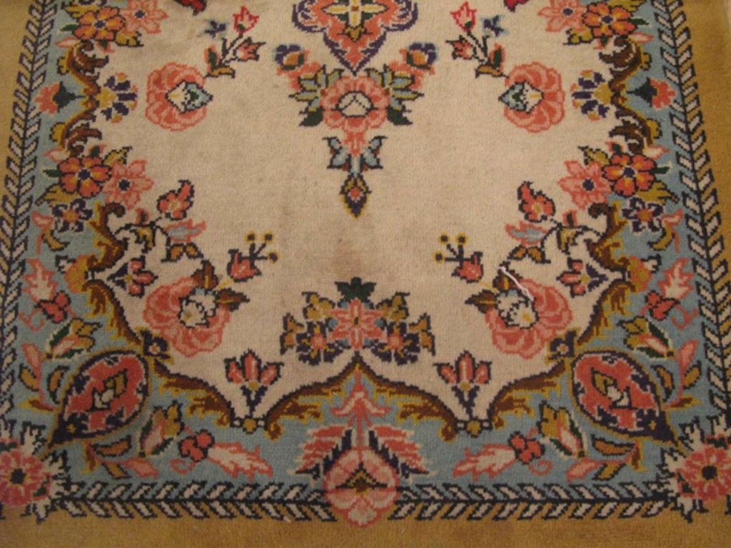 2' 3" x 4' 8" Persian Qum Runner image 9