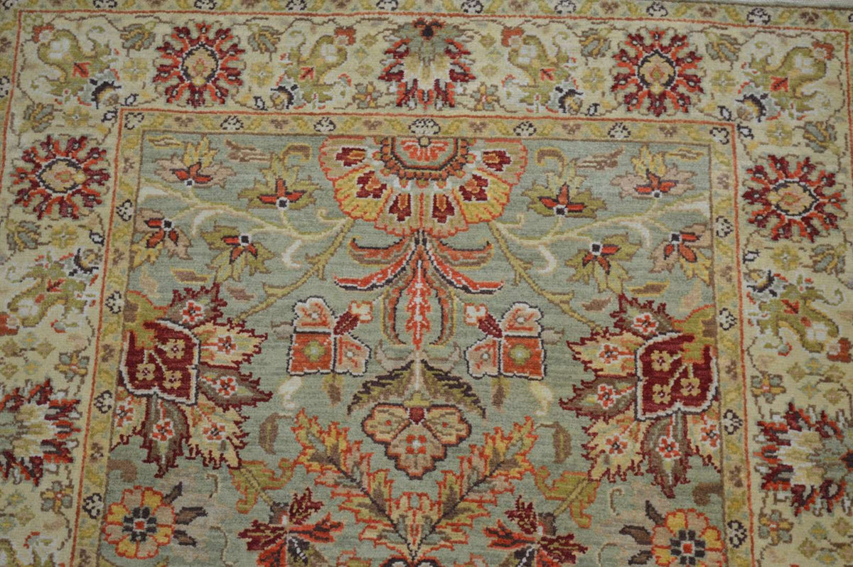 2' 5" x 4' 1" India Agra Rug image 4