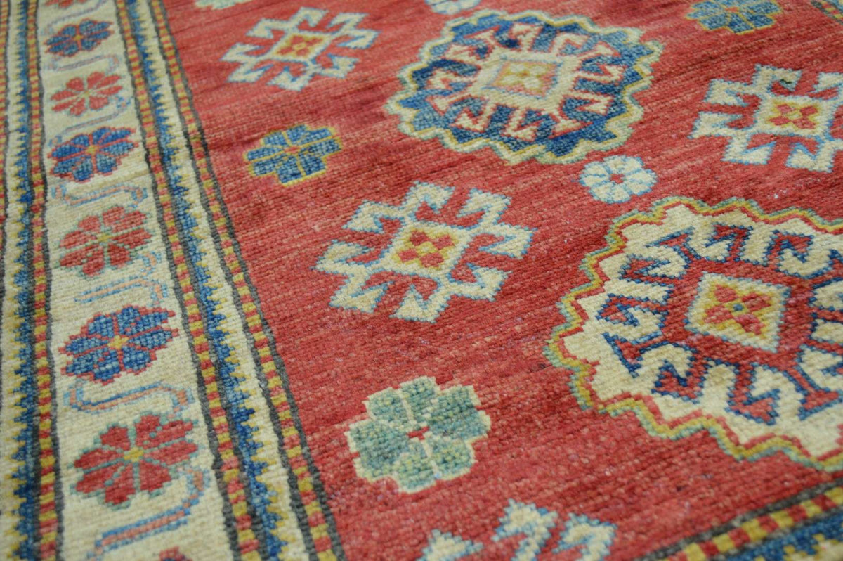 2' 7" x 4' 2" Pakistan Kazak Rug image 7