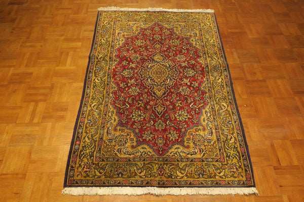 3' 4" x 4' 9" Persian Qoumsheh Rug image 8