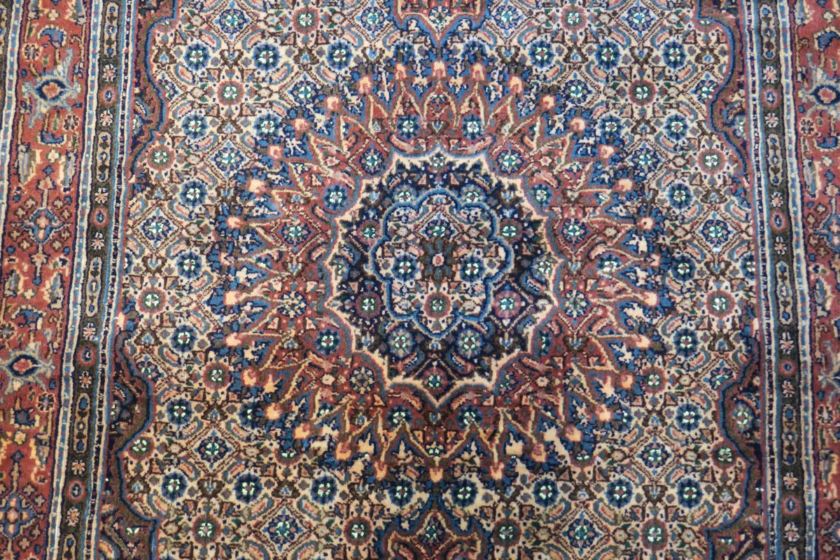 3' 4" x 5' 1" Persian Moud Rug image 2