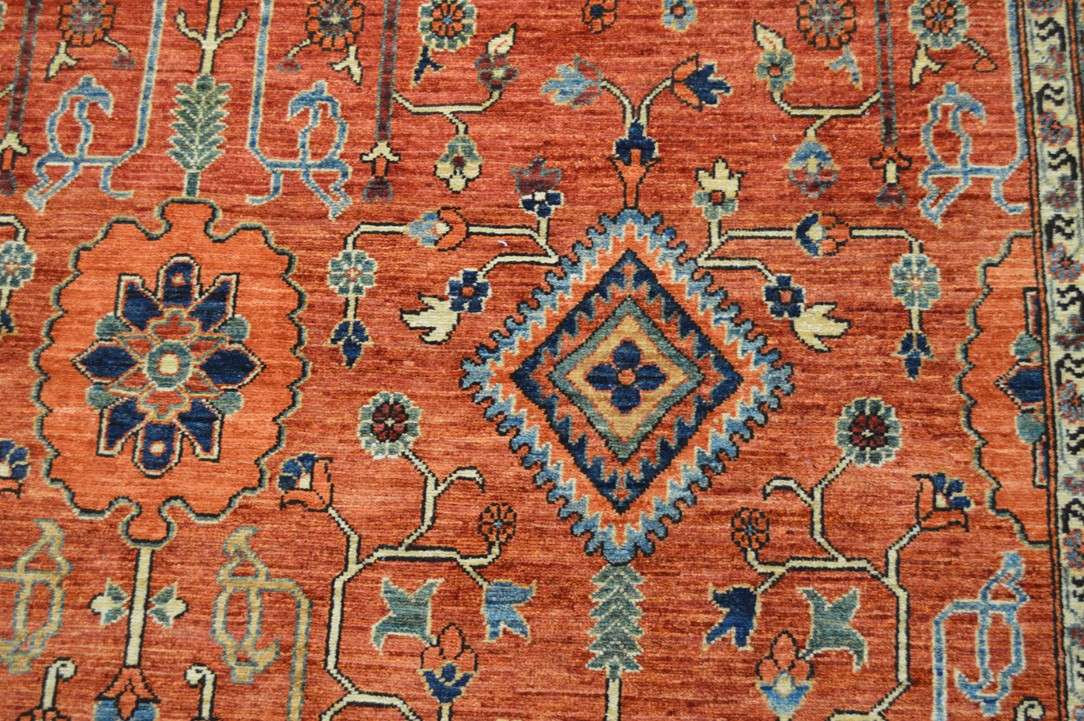 8' 3" x 10' 8" Pakistan Serapi Rug image 2