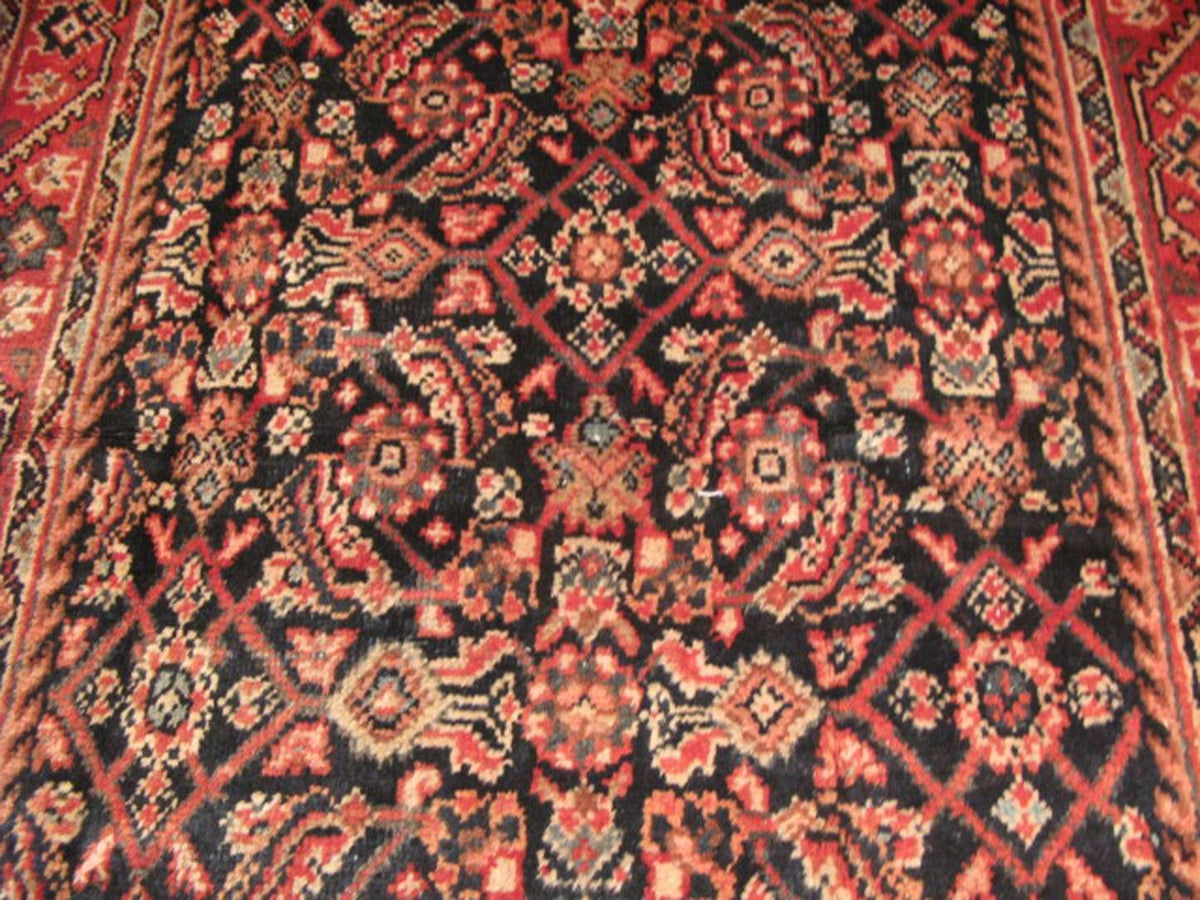 4' 3" x 8' 2" Persian Mahal Rug image 9