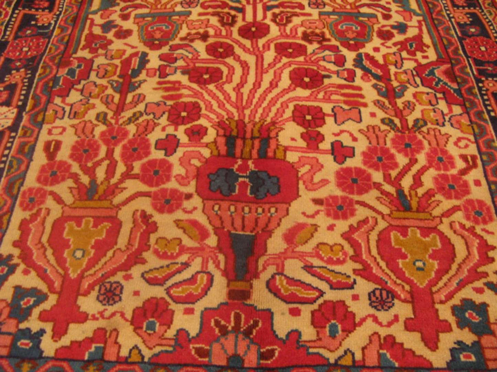 2' 4" x 3' 3" Persian Farahan Rug image 8