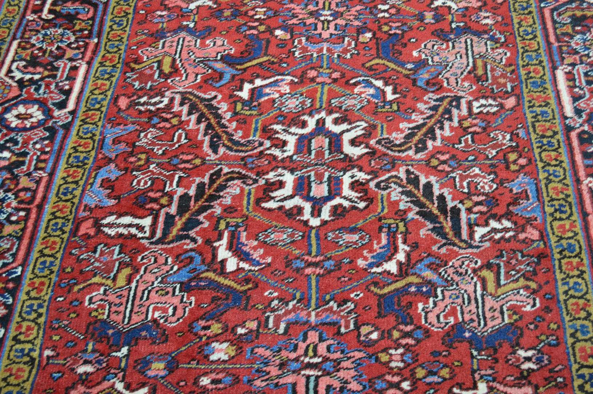 6' 5" x 9' 3" Persian Heriz Rug image 5