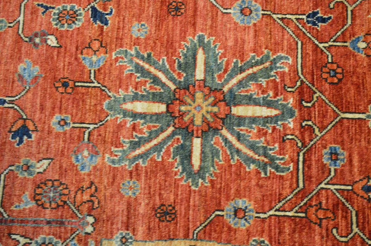 8' 3" x 10' 8" Pakistan Serapi Rug image 7