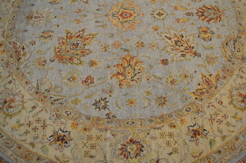 7' 8" x 8' 0" India Sultanabad Round Rug image 4