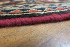 5' 2" x 9' 7" Persian Bakhtiar Rug image 8