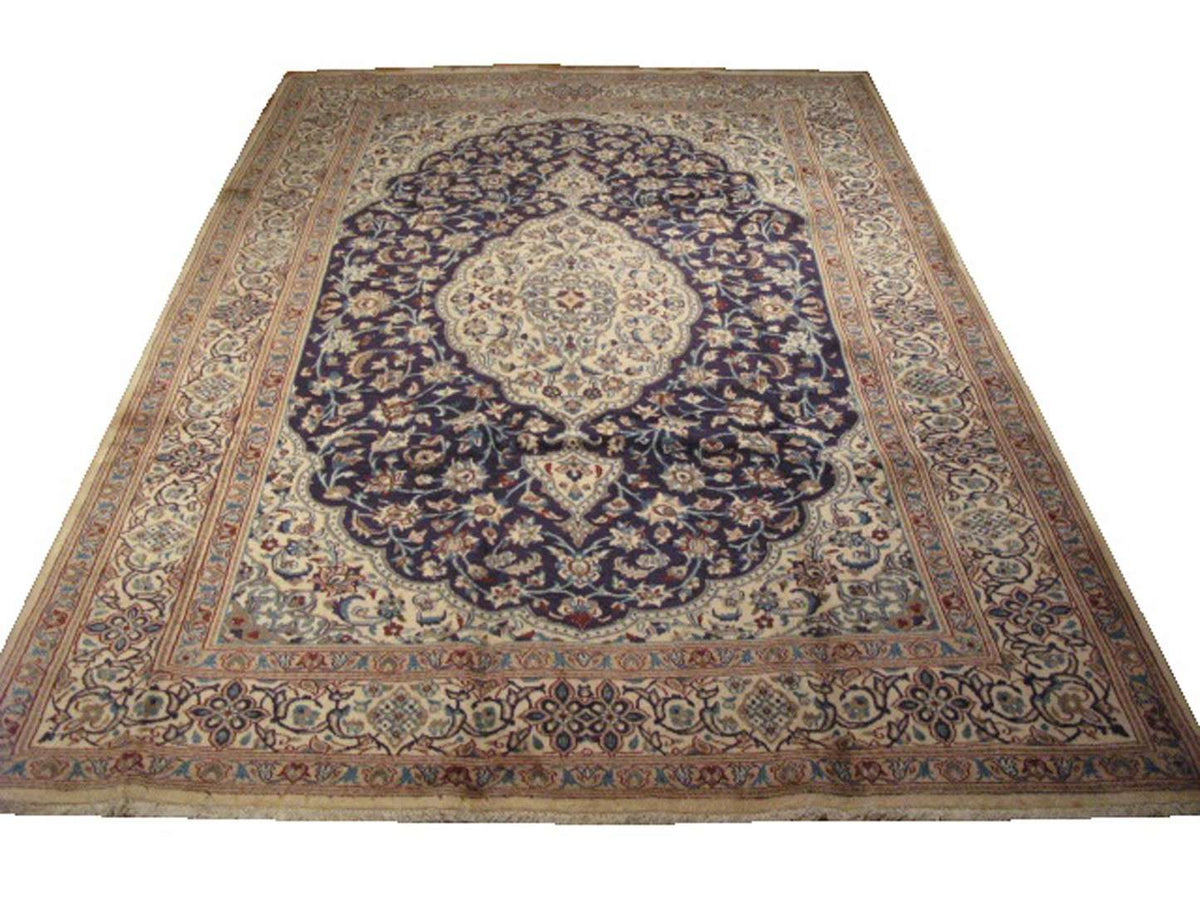 6' 7" x 9' 1" Vintage Nain Rug image 0