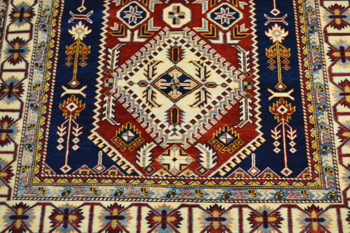 4' 3" x 6' 7" Pakistan Shirvan Rug image 7