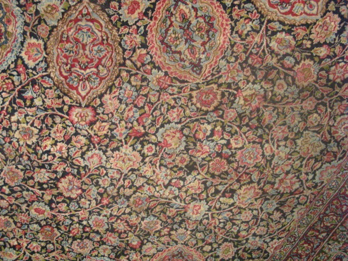 11' 5" x 17' 6" Persian Lavar Rug image 2