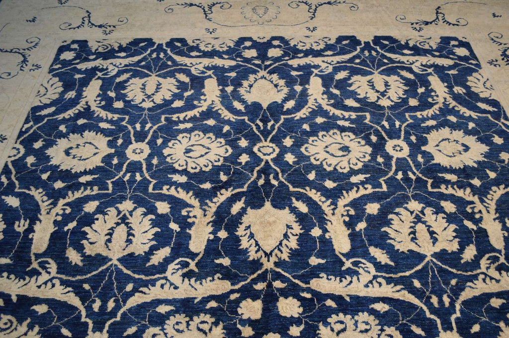 10' 1" x 13' 7" Pakistan Peshawar Rug image 7