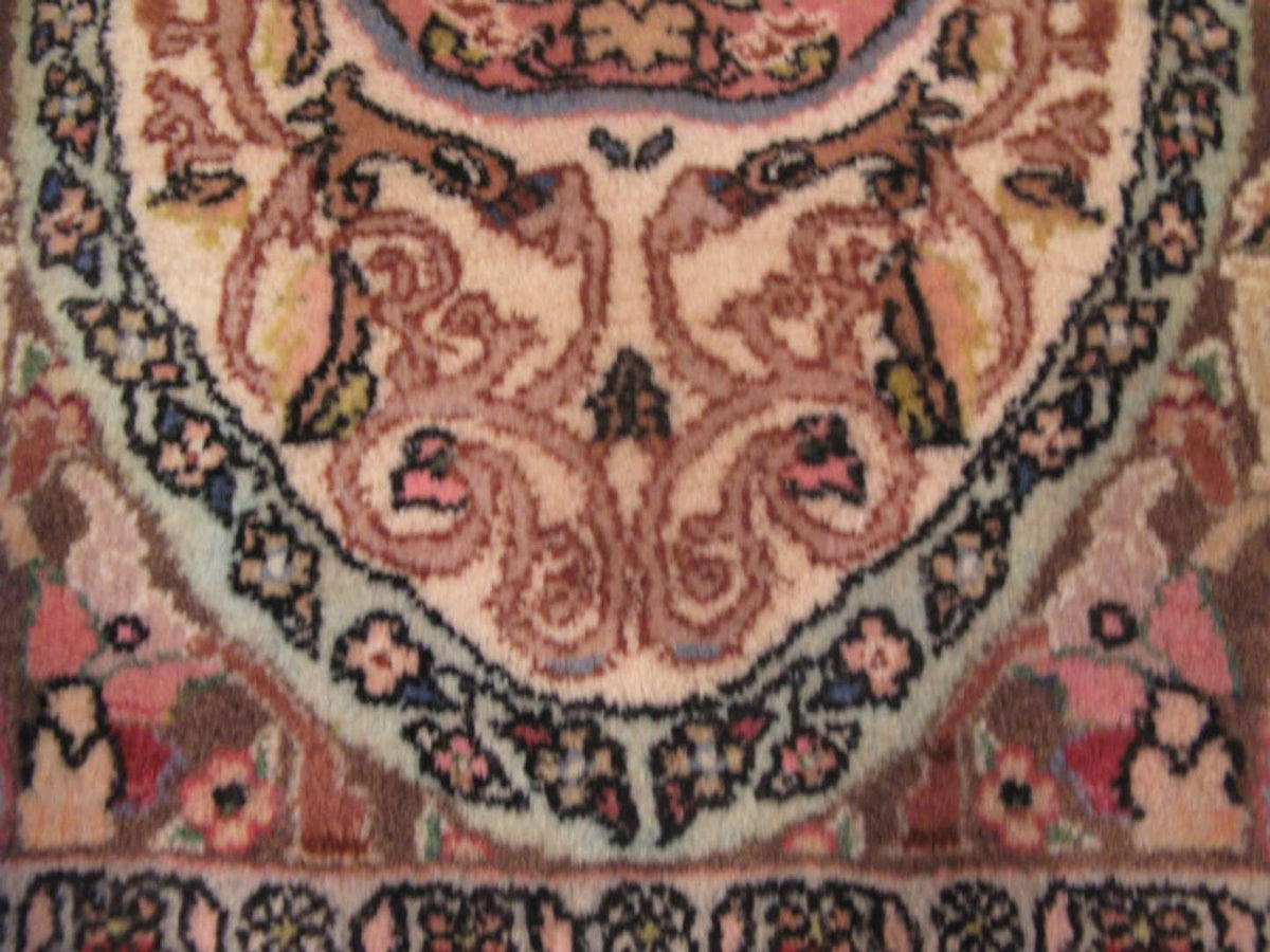 2' 0" x 2' 3" Persian Bijar Rug image 9