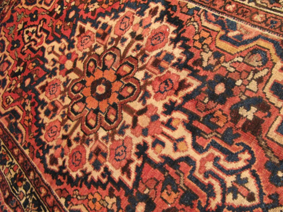 4' 2" x 6' 7" Persian Bakhtiari Rug image 8
