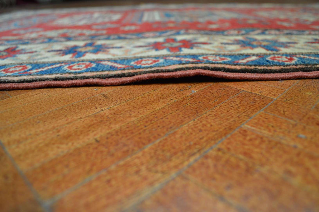 3' 6" x 4' 9" Pakistan Kazak Rug image 3
