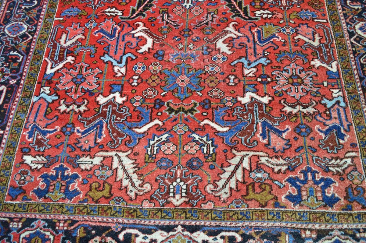 7' 8" x 10' 3" Persian Heriz Rug image 5