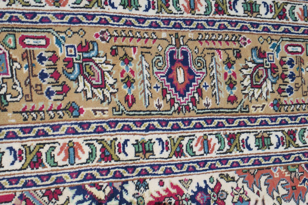 6' 6" x 6' 9" Persian Tabriz Rug image 2