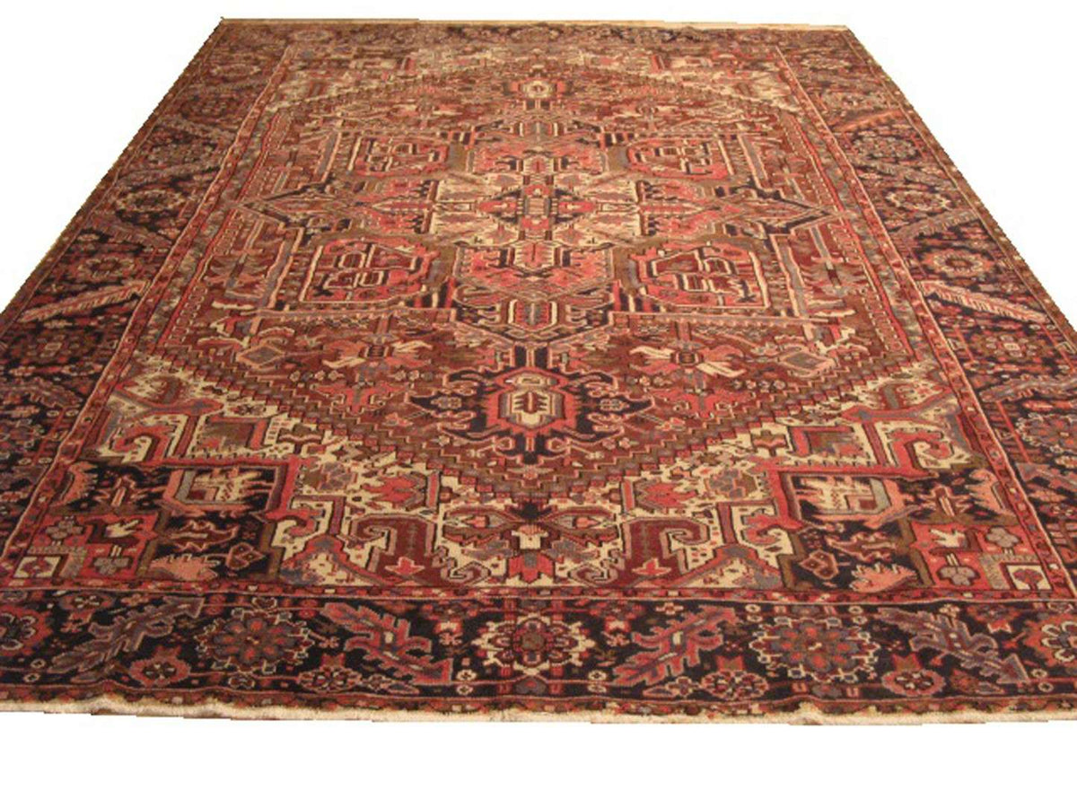 8' 9" x 11' 6" Persian Heriz Rug image 0