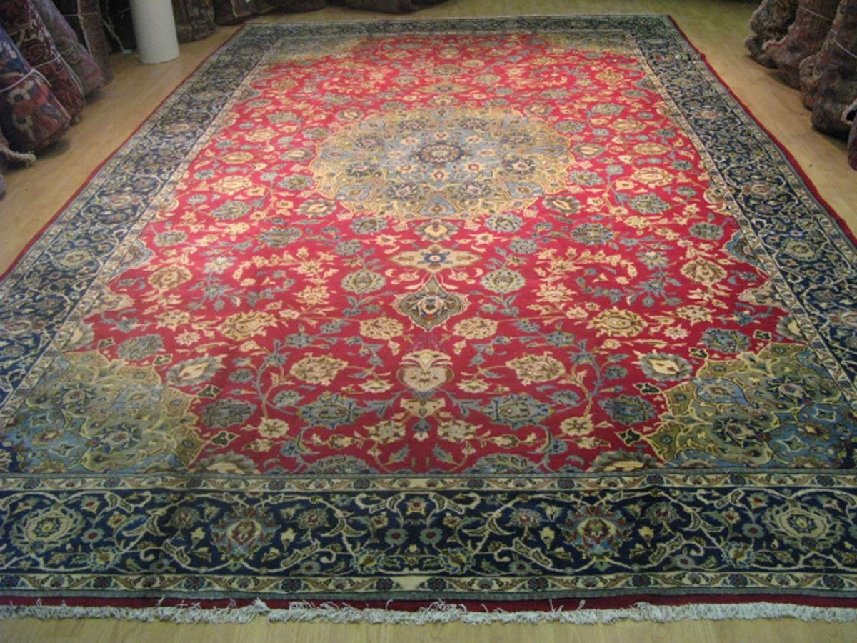 10' 4" x 16' 9" Persian Isfahan Rug image 1