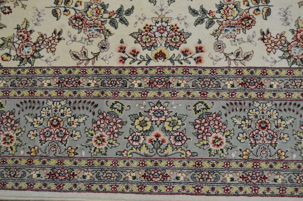 7' 8" x 10' 5" India Tabriz Rug image 5