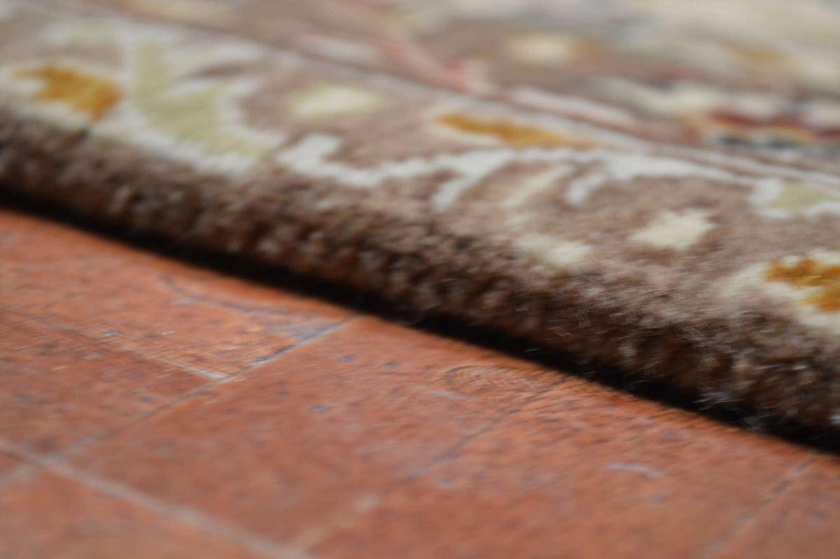 8' 9" x 11' 8" India Agra Rug image 10