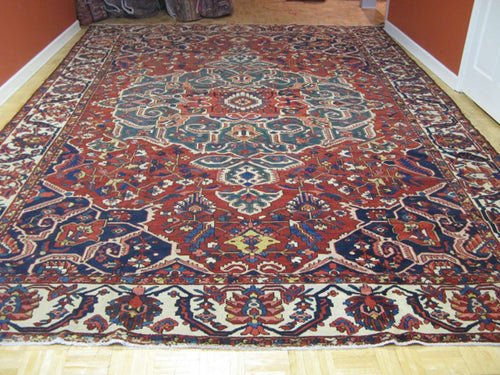10' 7" x 15' 0" Vintage Bakhtiari Rug image 1