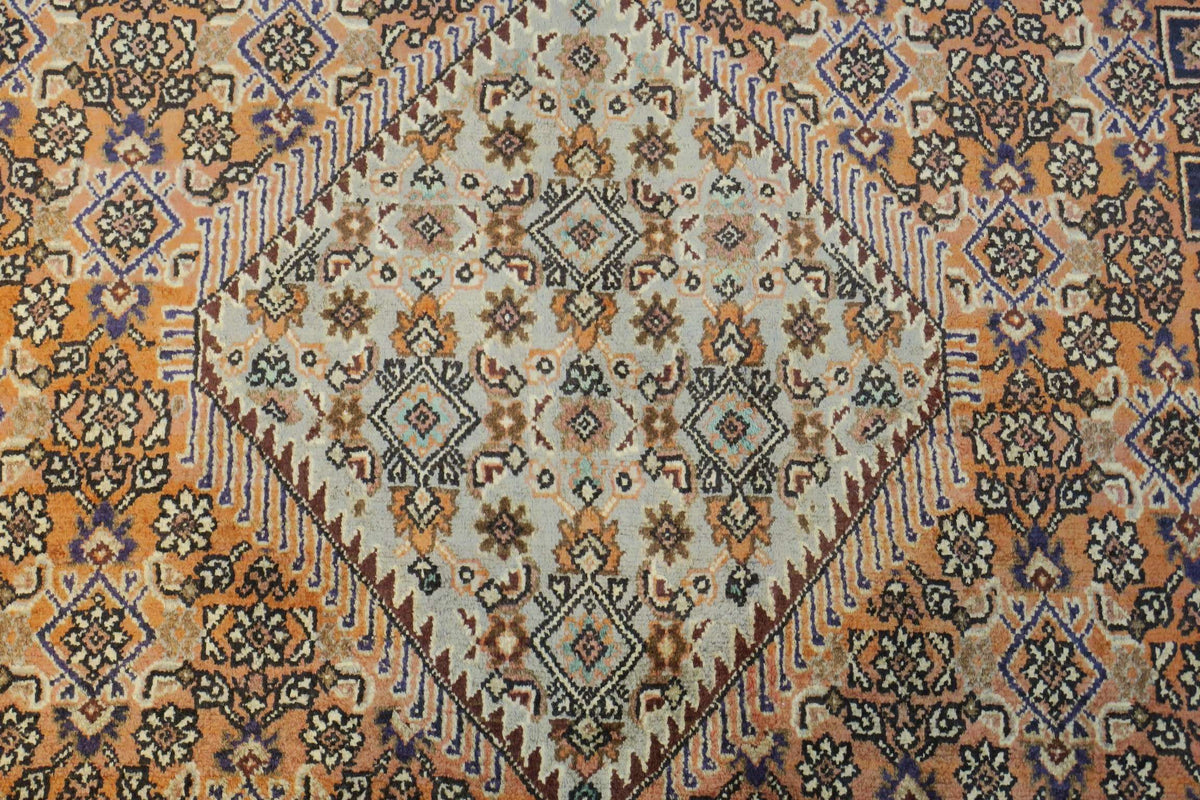 4' 3" x 6' 5" Persian Bijar Rug image 7