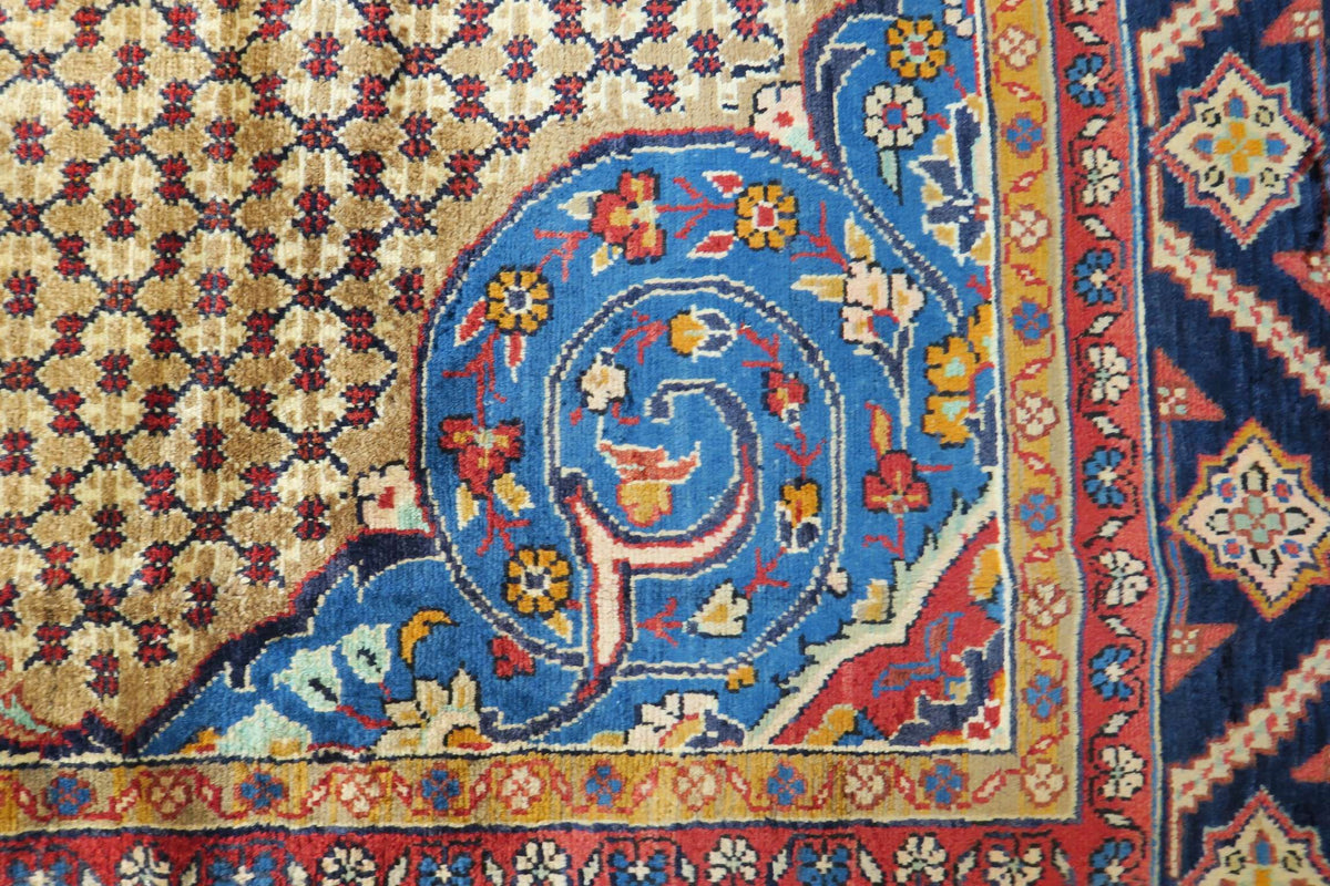 6' 9" x 10' 6" Persian Kolyaei Rug image 6