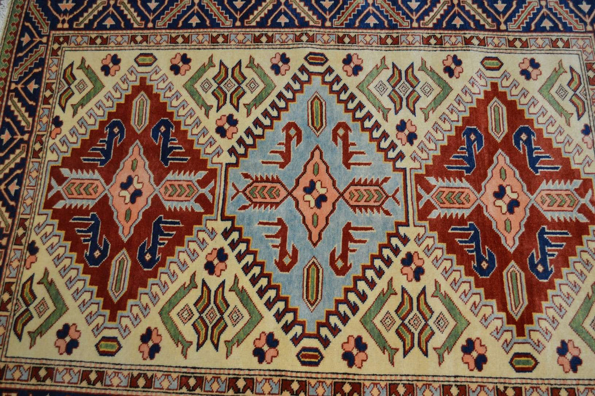 4' 1" x 5' 3" Pakistan Shirvan Rug image 4
