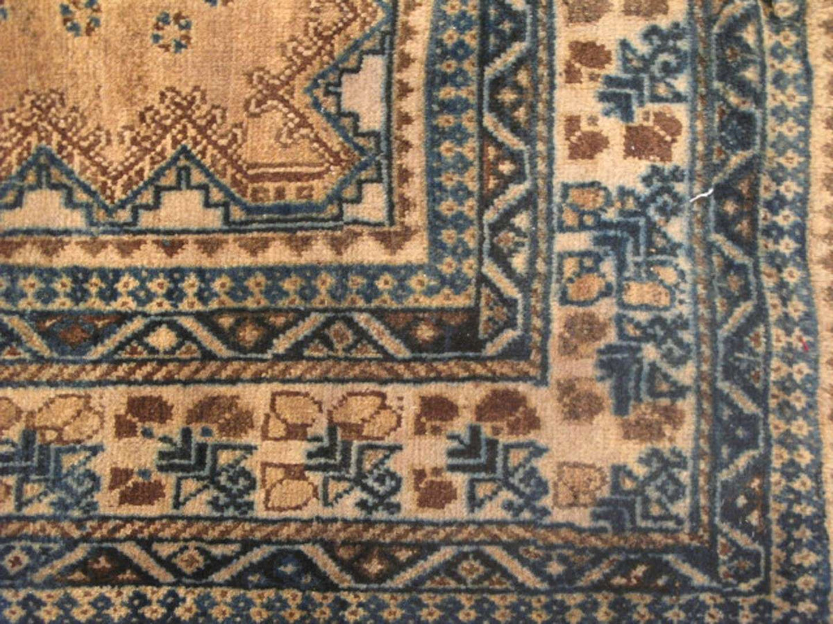 5' 3" x 10' 1" Vintage Bakhshayesh Rug image 3