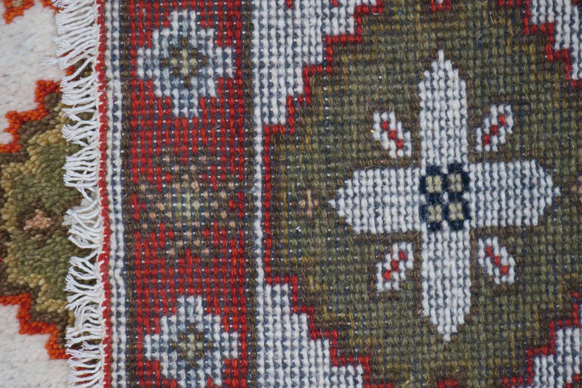 2' 0" x 3' 0" India Kazak Rug image 1