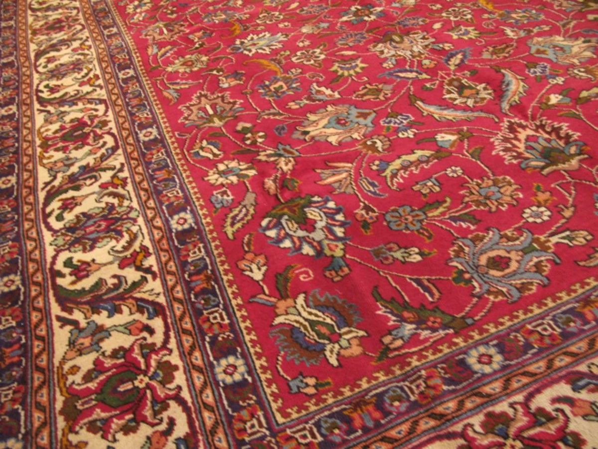 7' 9" x 11' 2" Persian Tabriz Rug image 3