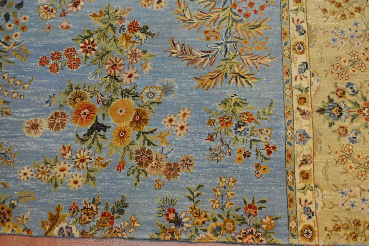 4' 1" x 5' 4" India Agra Rug image 4