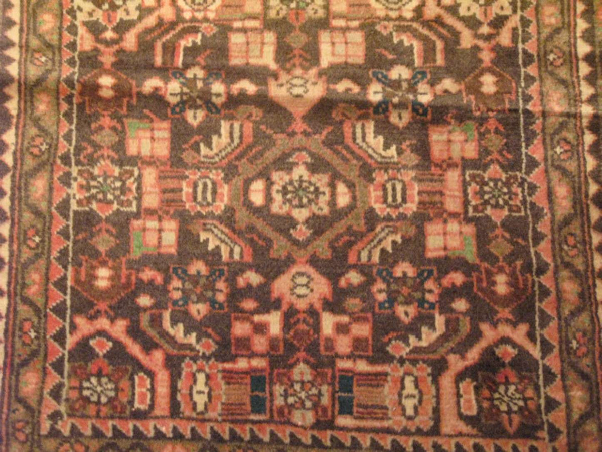 2' 6" x 6' 9" Persian Lilihan Runner image 4