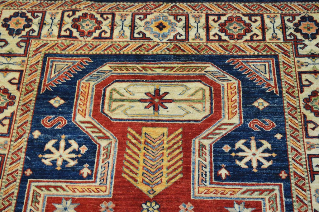 4' 0" x 6' 3" Pakistan Kazak Rug image 4