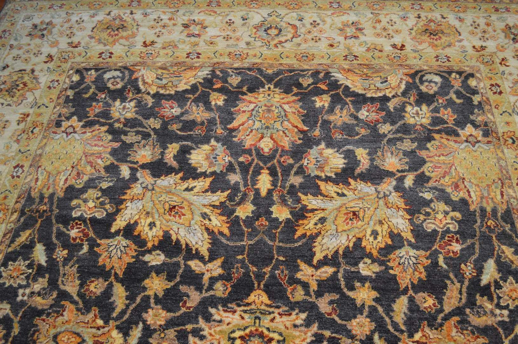 7' 9" x 10' 3" India Sultanabad Rug image 7