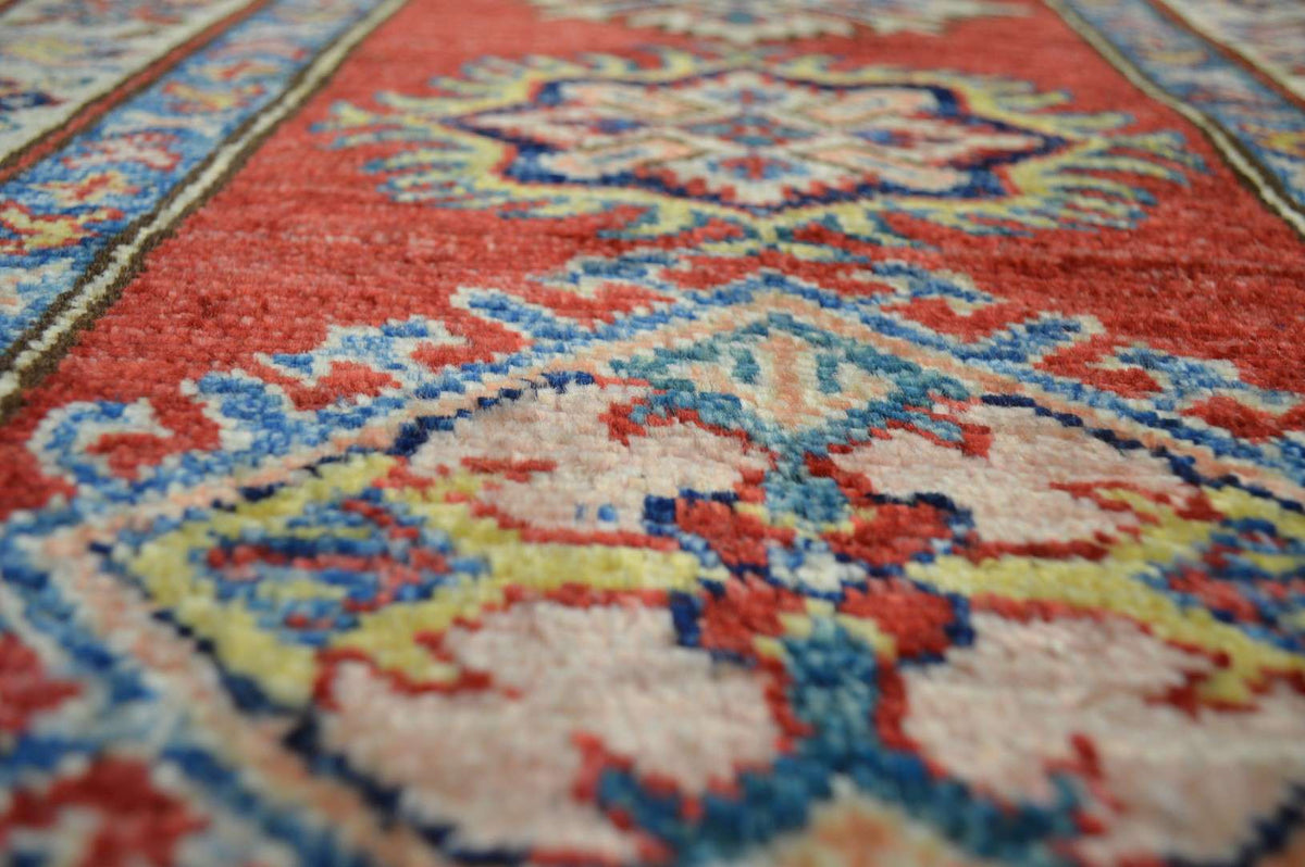 2' 0" x 5' 6" Pakistan Kazak Runner image 5